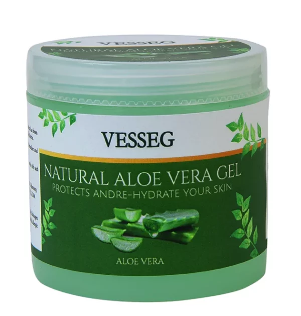 Natural Aloe Vera Gel Protects and Re Hydrates Skin
